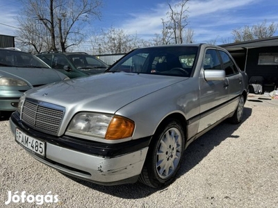 Mercedes-Benz C 180 Classic