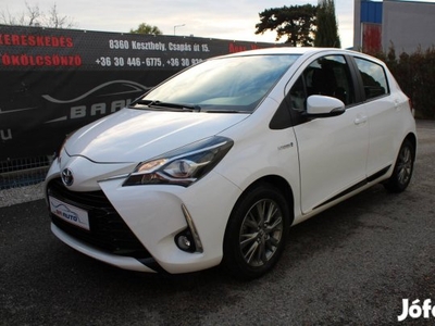 Toyota Yaris 1.5 VVT-i Hybrid Active e-CVT /24....