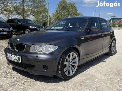 BMW 120i Garantált 215 Ezer KM. Vezetett Szerví...