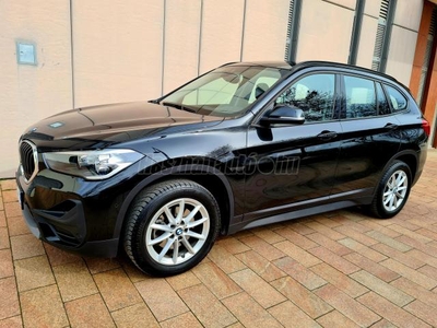 BMW X1 sDrive18i DKG Nagy navi! Kamera! Gyári fényezés!