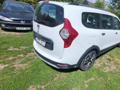 Dacia Lodgy 1.5 Blue dCi Stepway (7 személyes )...