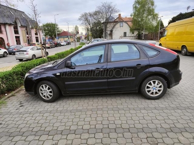 FORD FOCUS 1.6 Trend