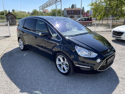 FORD S-MAX 2.2 TDCi Titanium 7.Szem-Távtartó Tempomat-Xenon-Navi-Kamera-Panorámatető-Sávtartó-Holttér-Bőr-Mul