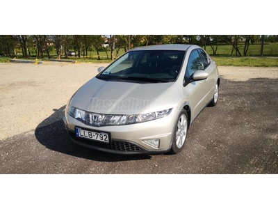 HONDA CIVIC 1.8 Sport Honda Civic 1.8 Sport +első magyarországi tulajdonos+ garantált km+ garázsban ta