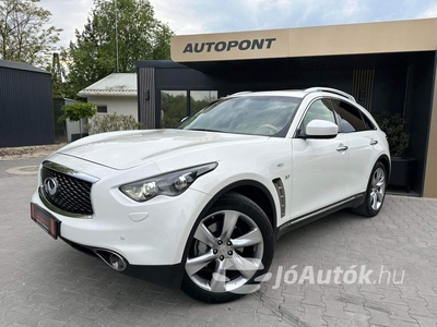 INFINITI QX70