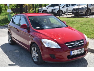 KIA CEE'D 1.4 LX Plus