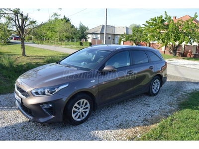 KIA CEE'D Ceed SW 1.4 MPI Silver