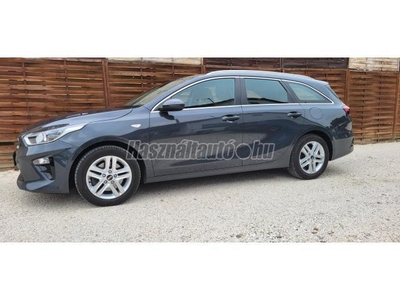 KIA CEE'D Ceed SW 1.6 CRDi HP Gold Szervízkönyv. garantált kilométer