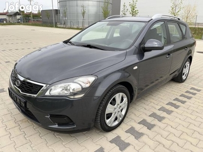 KIA CEE'D SW 1.4 EX Hibátlan!