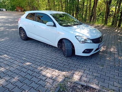 KIA PRO CEE'D 1.4 EX