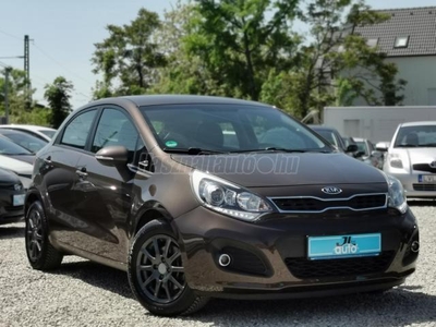 KIA RIO 1.4 CVVT EX Kevés km+Alufelni+Kormányfűtés+Tolatóradar++