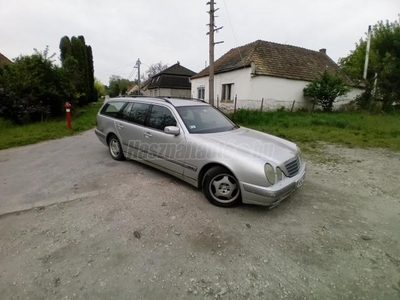 MERCEDES-BENZ E-OSZTÁLY E 220 T CDI Classic