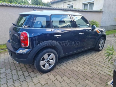 MINI COUNTRYMAN Cooper1.6 D 100ooo KM ! KLÍMA ! NAVIGÁCIÓ!