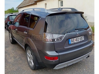 MITSUBISHI OUTLANDER 2.0 DI-D Intense Plus