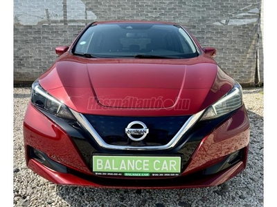 NISSAN LEAF N-Connecta 40kWh (Automata) + 4xÜLÉSFŰTÉS+FÉLBŐR+ÚJSZERŰ+