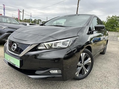 NISSAN LEAF N-Connecta 40kWh (Automata) Hőszivattyús klíma/Tolatókamera/Ülésfűtés/LED fényszóró/2 garnitúra alufelni