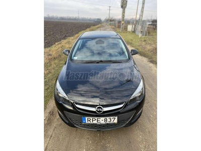 OPEL ASTRA J Sedan 1.4 T Enjoy