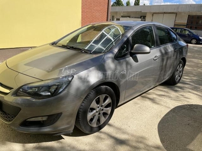 OPEL ASTRA J Sedan 1.6 Enjoy EURO6