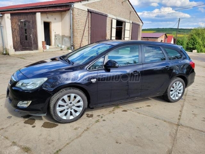 OPEL ASTRA J Sports Tourer 1.7 CDTI Cosmo