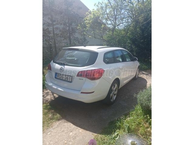 OPEL ASTRA J Sports Tourer 1.7 CDTI Sport