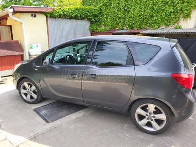 OPEL MERIVA B 1.4 T Cosmo