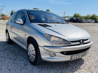 PEUGEOT 206 1.4 Color Line