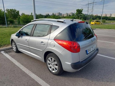 PEUGEOT 207 1.4 VTi Premium