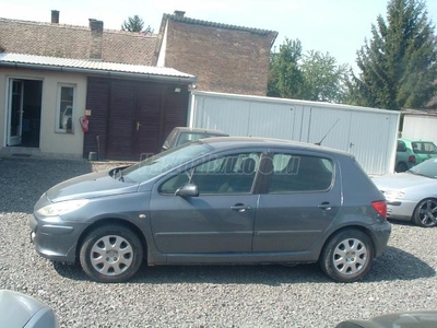 PEUGEOT 307 1.6 HDi D-Sign