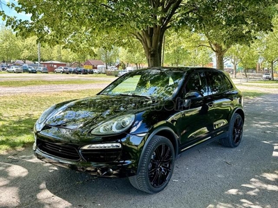 PORSCHE CAYENNE Dízel (Automata) BOSE. memóriás ülés