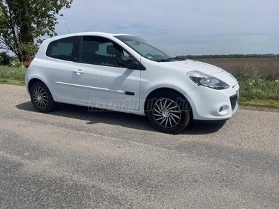 RENAULT CLIO 1.2 16V 20th Anniversary