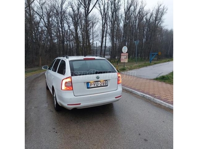 SKODA OCTAVIA Combi 1.6 CR TDI Elegance DPF