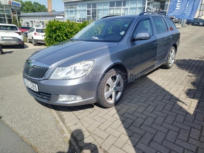 SKODA OCTAVIA Combi 2.0 CR TDI Elegance DSG