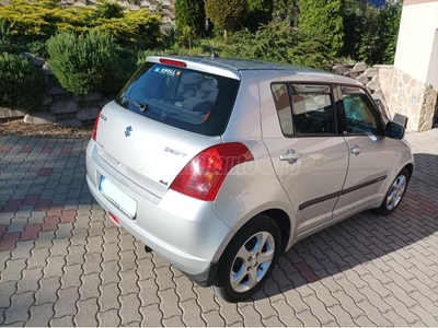 SUZUKI SWIFT 1.3 GLX 4x4!!! kevés km