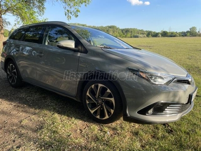 TOYOTA AURIS Touring Sports 1.8 HSD Freestyle (Automata) Új korától magyar.freesyle.friss műszaki vizsga.116ezer km.magánszemély tulajdon