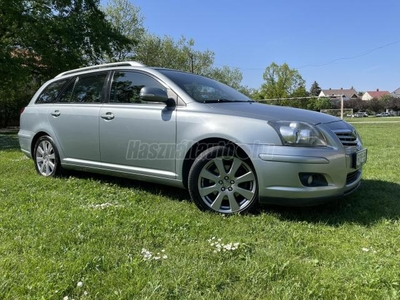 TOYOTA AVENSIS Wagon 2.0 D-4D Sol