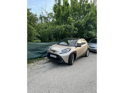 TOYOTA AYGO X 1.0 VVT-i Style Tech Vision