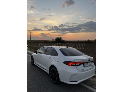 TOYOTA COROLLA 1.8 Hybrid GR-Sport Dynamic e-CVT