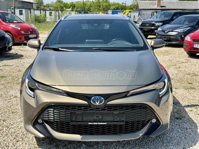 TOYOTA COROLLA Touring Sports 1.8 Hybrid Comfort Style Tech e-CVT 31000 km Bi-Led Ülésfűtés Navigáció Vezetés támogató rendszerek