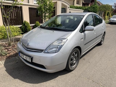 TOYOTA PRIUS 1.5 HSD 2006 (Automata) 256000 km