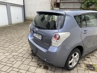 TOYOTA VERSO 2.0 D-4D Sol