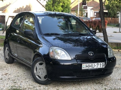 TOYOTA YARIS 1.0