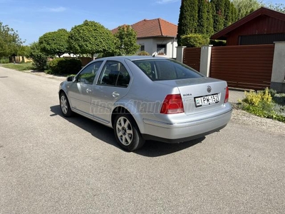 VOLKSWAGEN BORA 1.6 Comfortline / MAGYARORSZÁGI / 3. TULAJ / AUTÓBESZÁMÍTÁS