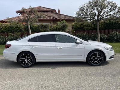 VOLKSWAGEN CC 2.0 TDI BMT DSG ÚJ KORÁTÓL MAGYAR. VALÓS KM. FEKETE-BÉZS BELSŐ