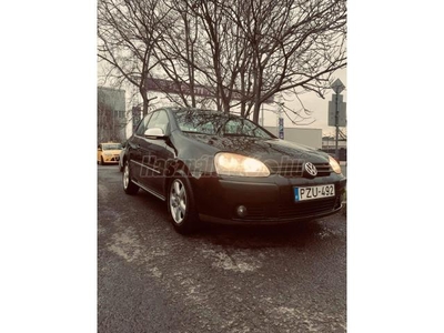 VOLKSWAGEN GOLF V 1.4 FSI Comfortline