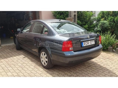 VOLKSWAGEN PASSAT 1.6