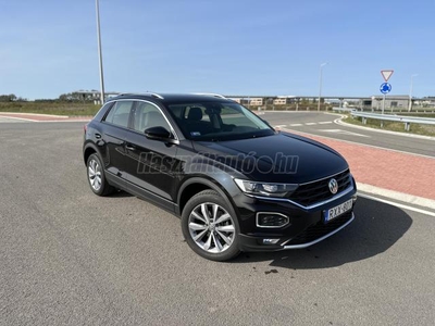 VOLKSWAGEN T-ROC 1.5 TSI ACT Style Friss műszaki