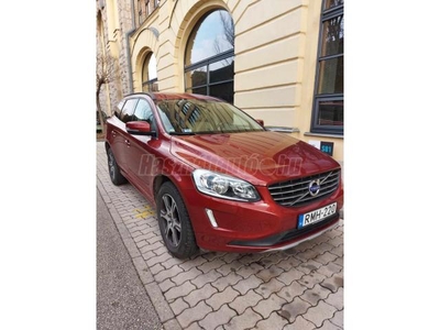 VOLVO XC60 2.0 D [D3] Momentum Geartronic FWD D3