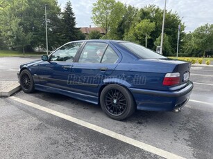 BMW 323i