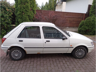 FORD FIESTA 1.3 CLX