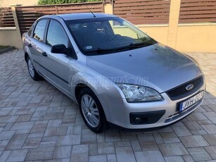 FORD FOCUS 1.6 TDCi Ghia